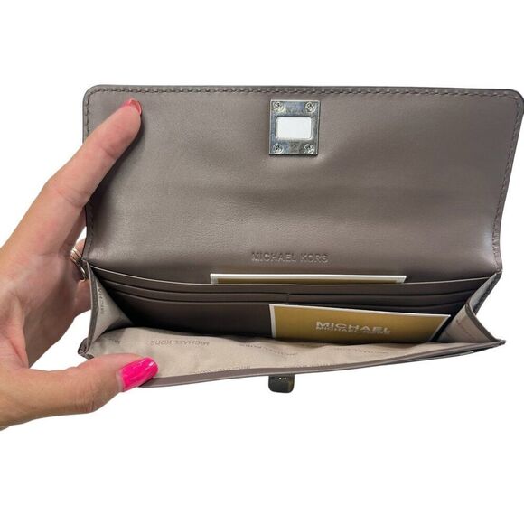 Michael Kors NWT Natalie Cinder Leather Flat Wallet With Silver-Tone Hardware - Picture 5 of 9